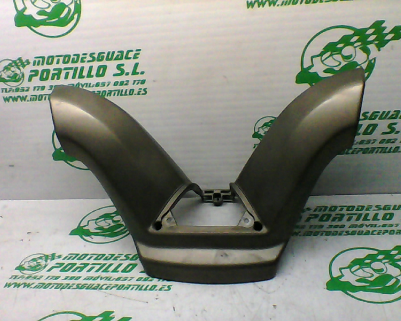 Embellecedor del manillar Aprilia ARRECIFE 200 (2004-2006)