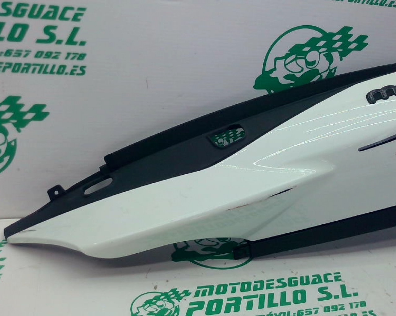 Carcasa lateral trasera derecha Benelli MACIS (2015-2017)