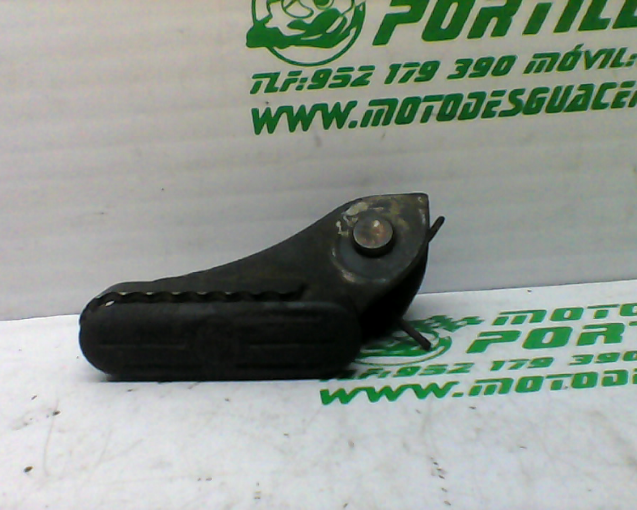 Reposapies delantero izquierdo BMW F-650-GS (2000-2004)