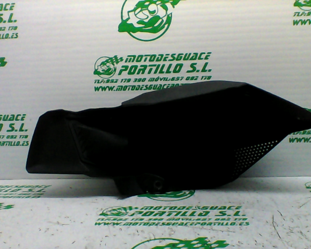 Carcasa delantera derecha BMW K1200R (2006-2007)