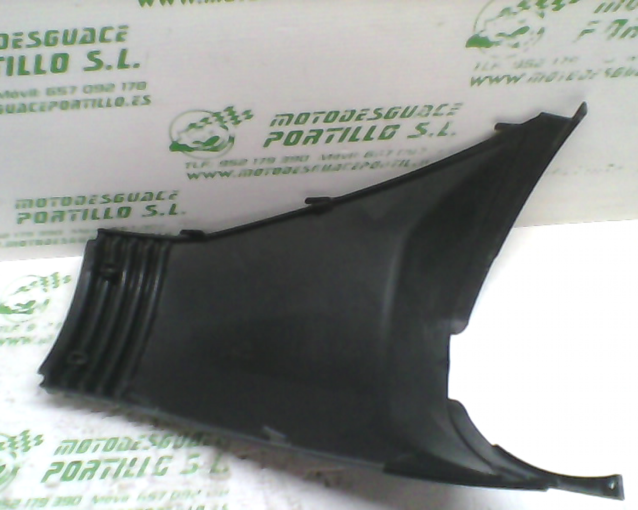 Carcasa bajo asiento Derbi RAMBLA 300 (2011-2012)