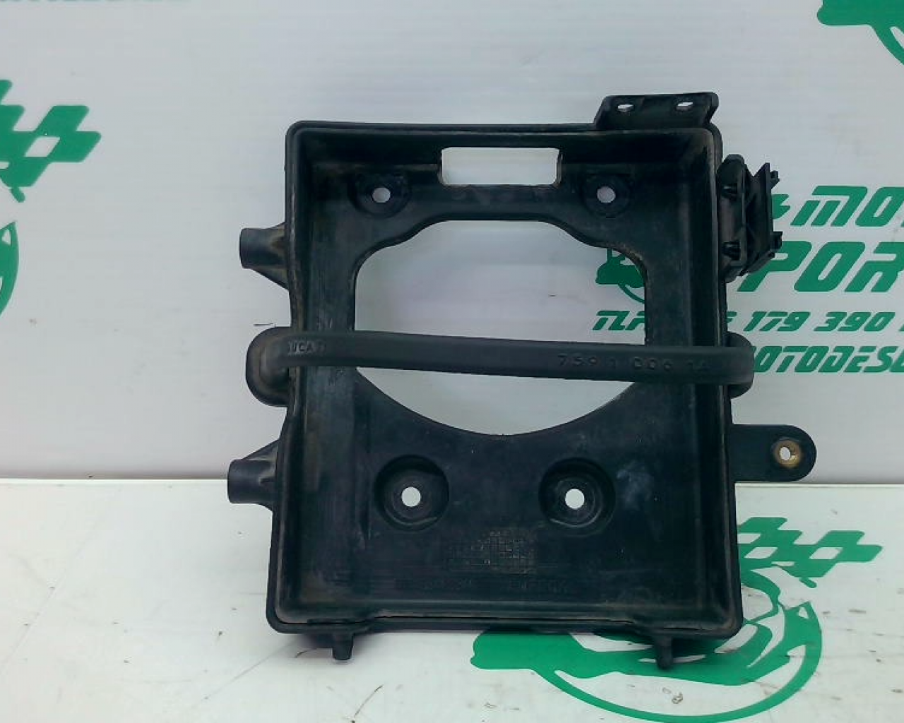Soporte de batería  Ducati MONSTER S2R (2005-2006)