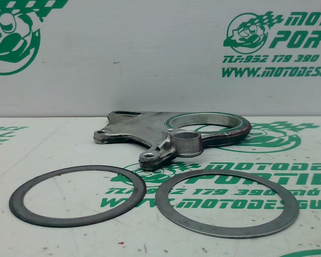Soporte de pinza freno trasera Ducati MONSTER S2R (2005-2006)