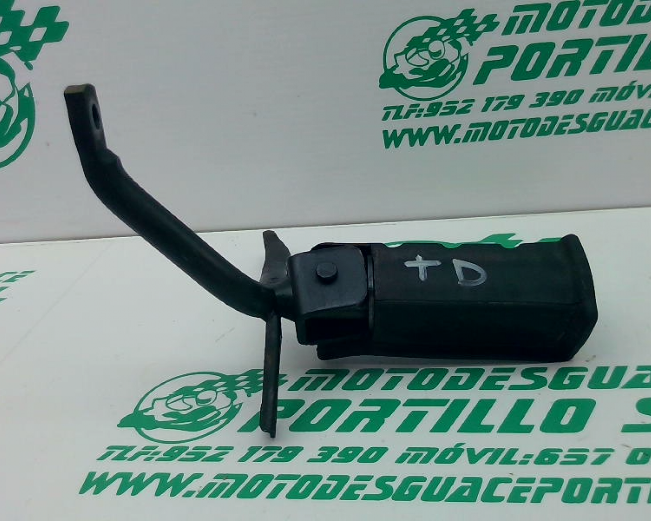 Estribera trasera derecha con reposapies Honda ARROBA 125 (2000-2003)