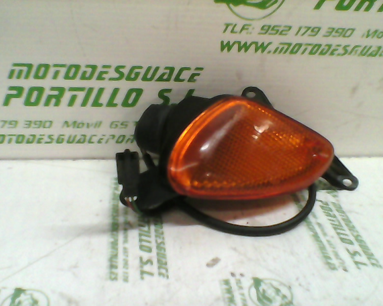 Intermitente delantero izquierdo Honda Bali 100 (1998-2000)