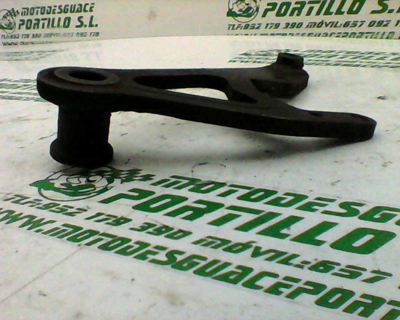 Soporte de pinza freno trasera Honda CB 450 DX (1989-1991)