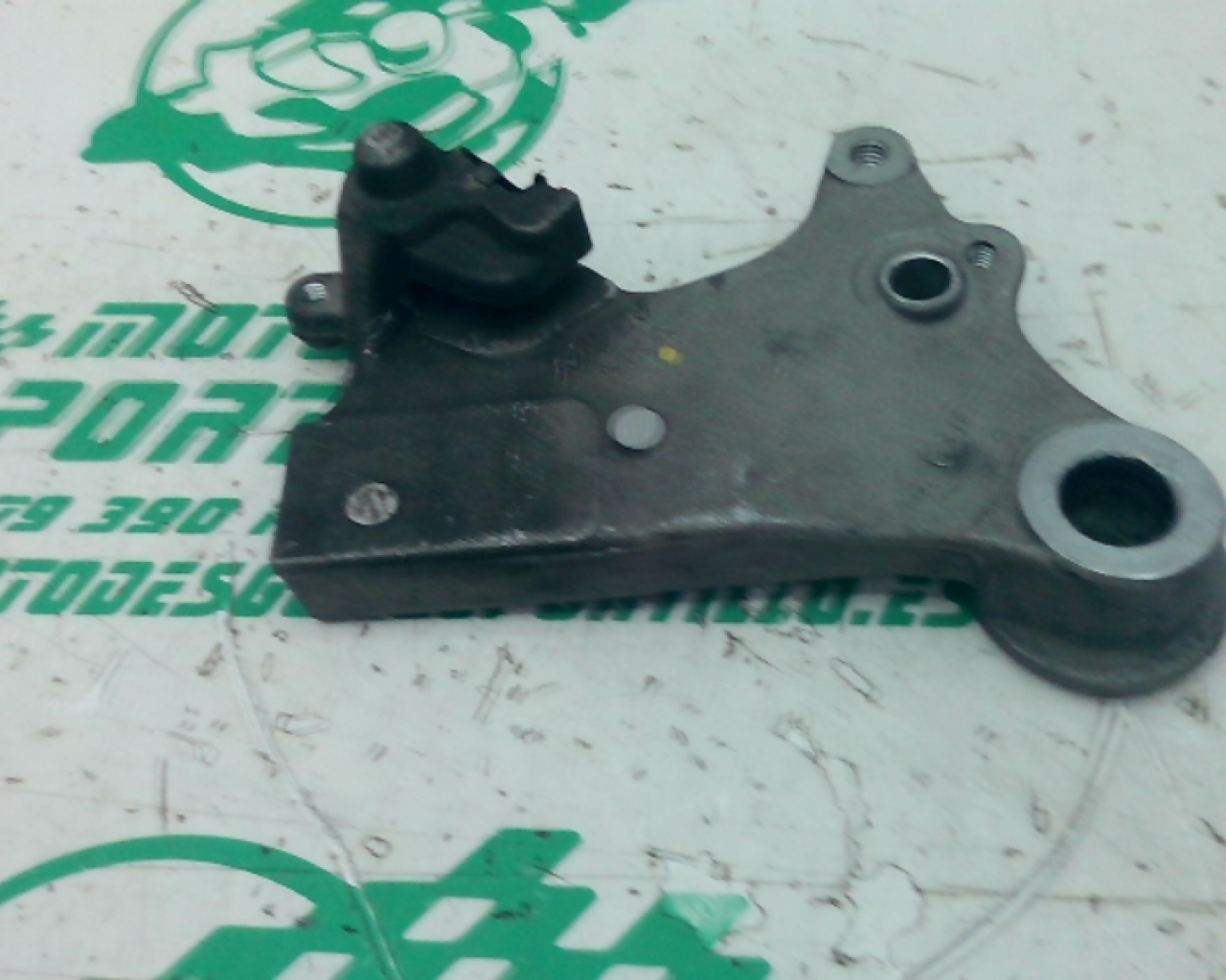 Soporte de pinza freno trasera Honda CB 500XA (2016-2017)