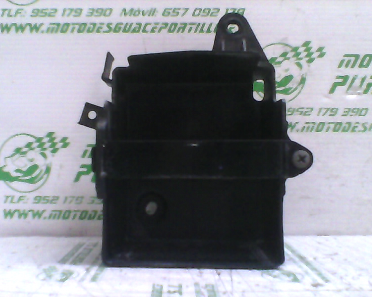 Caja batería Honda CBF 250 (2004-2007)