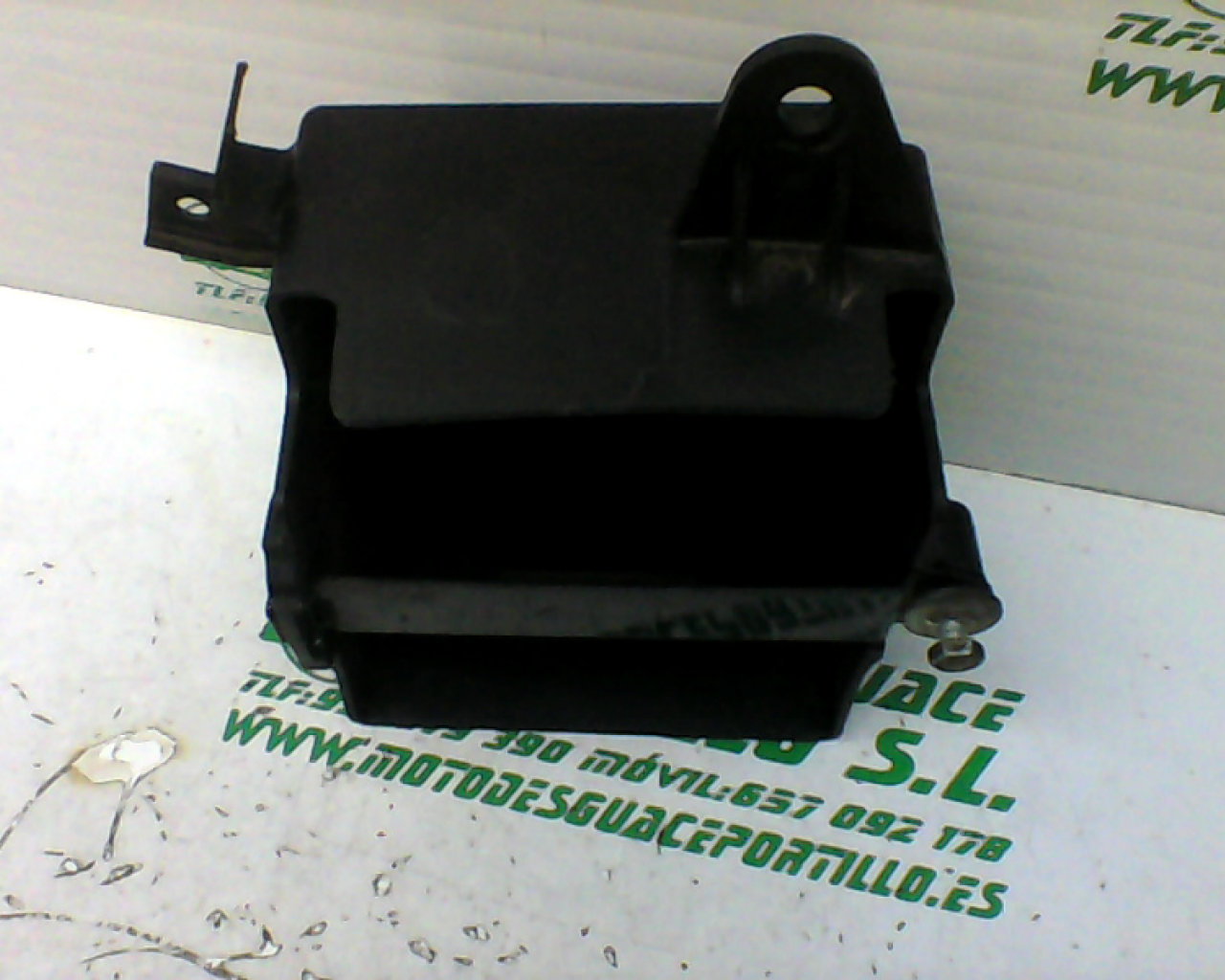 Caja batería Honda CBF 250 (2004-2007)