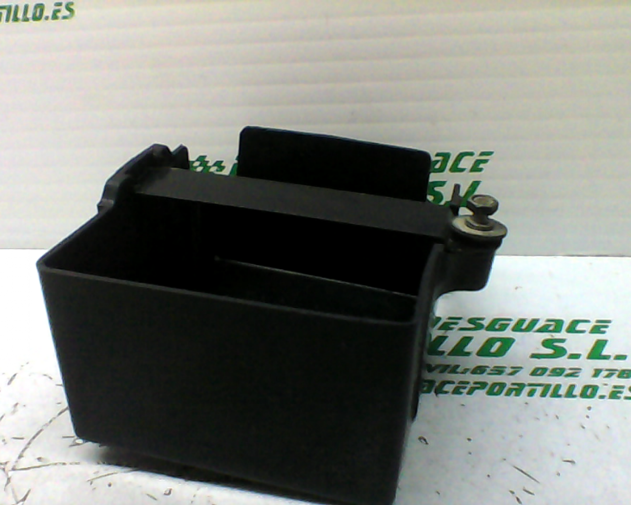 Caja batería Honda CBF 250 (2004-2007)