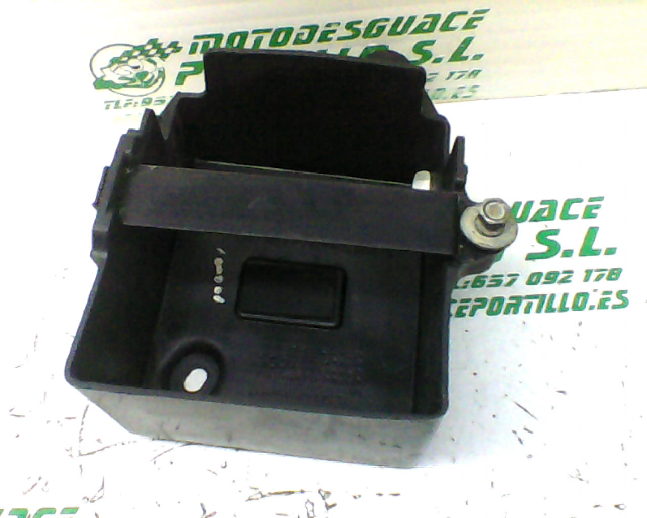 Caja batería Honda CBF 250 (2004-2007)