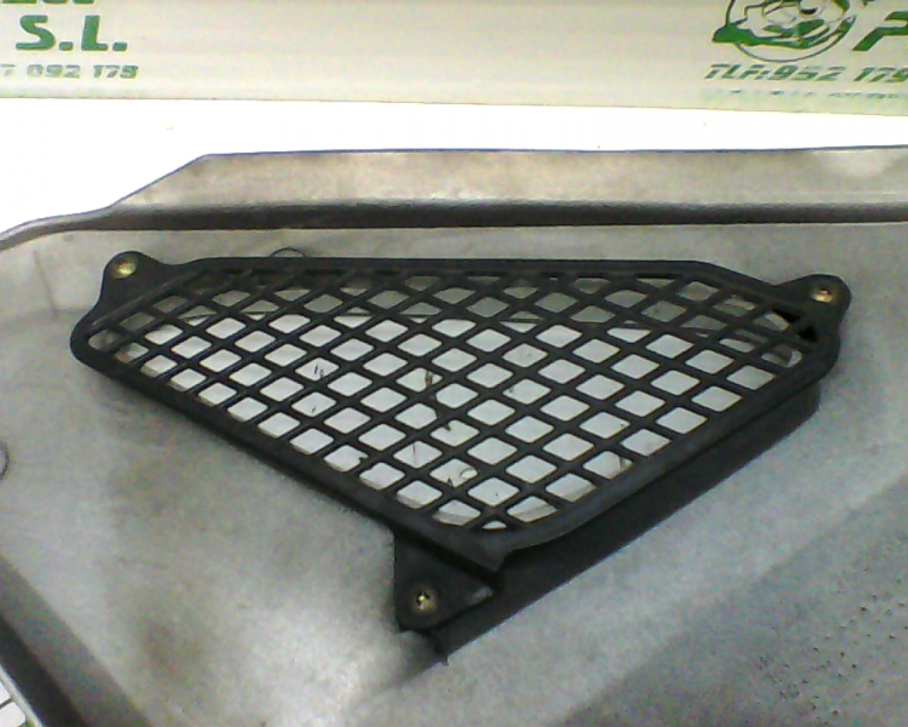 Carcasa lateral derecha Honda CBF 250 (2004-2007)