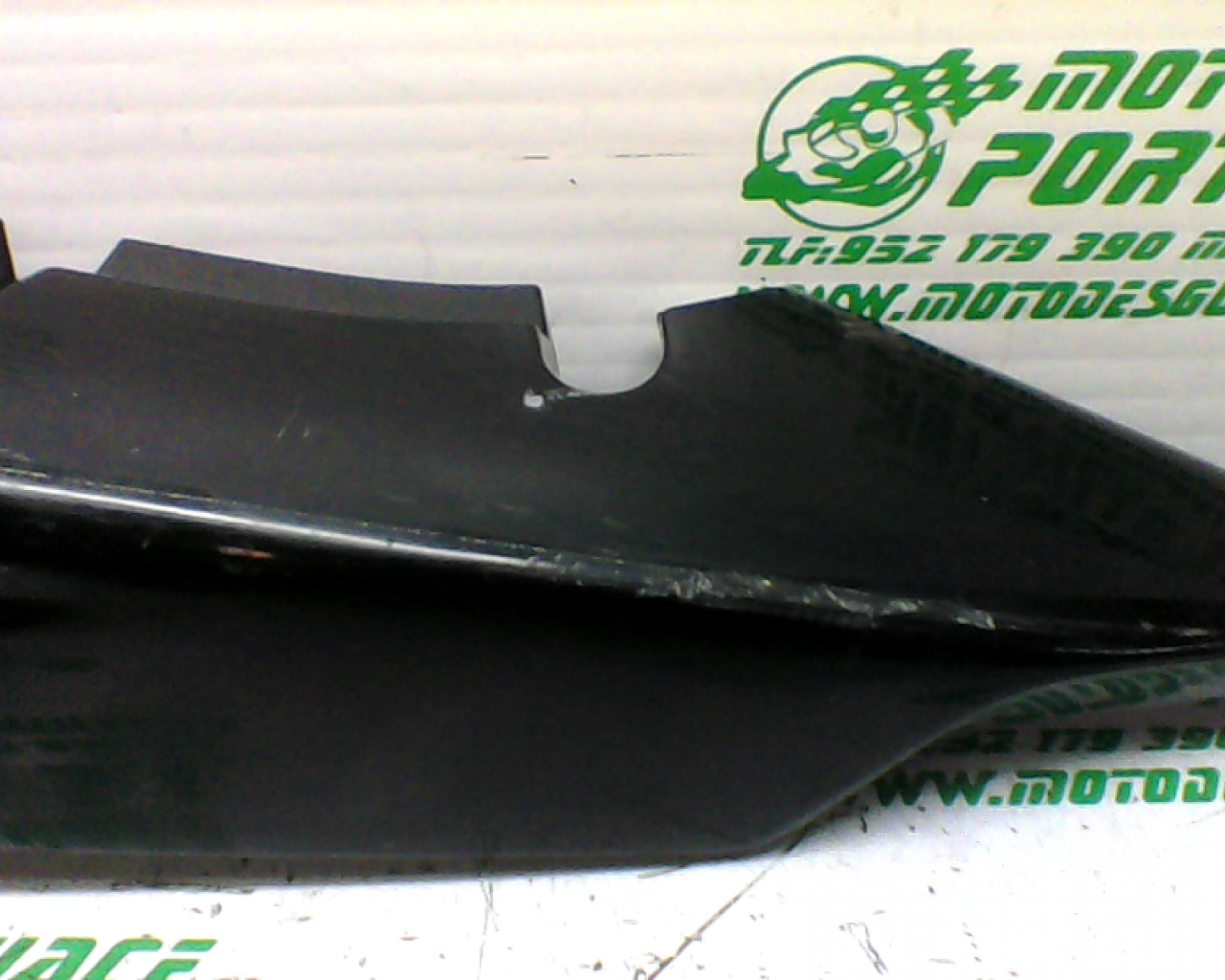 Carcasa lateral trasera derecha Honda CBF 250 (2004-2007)