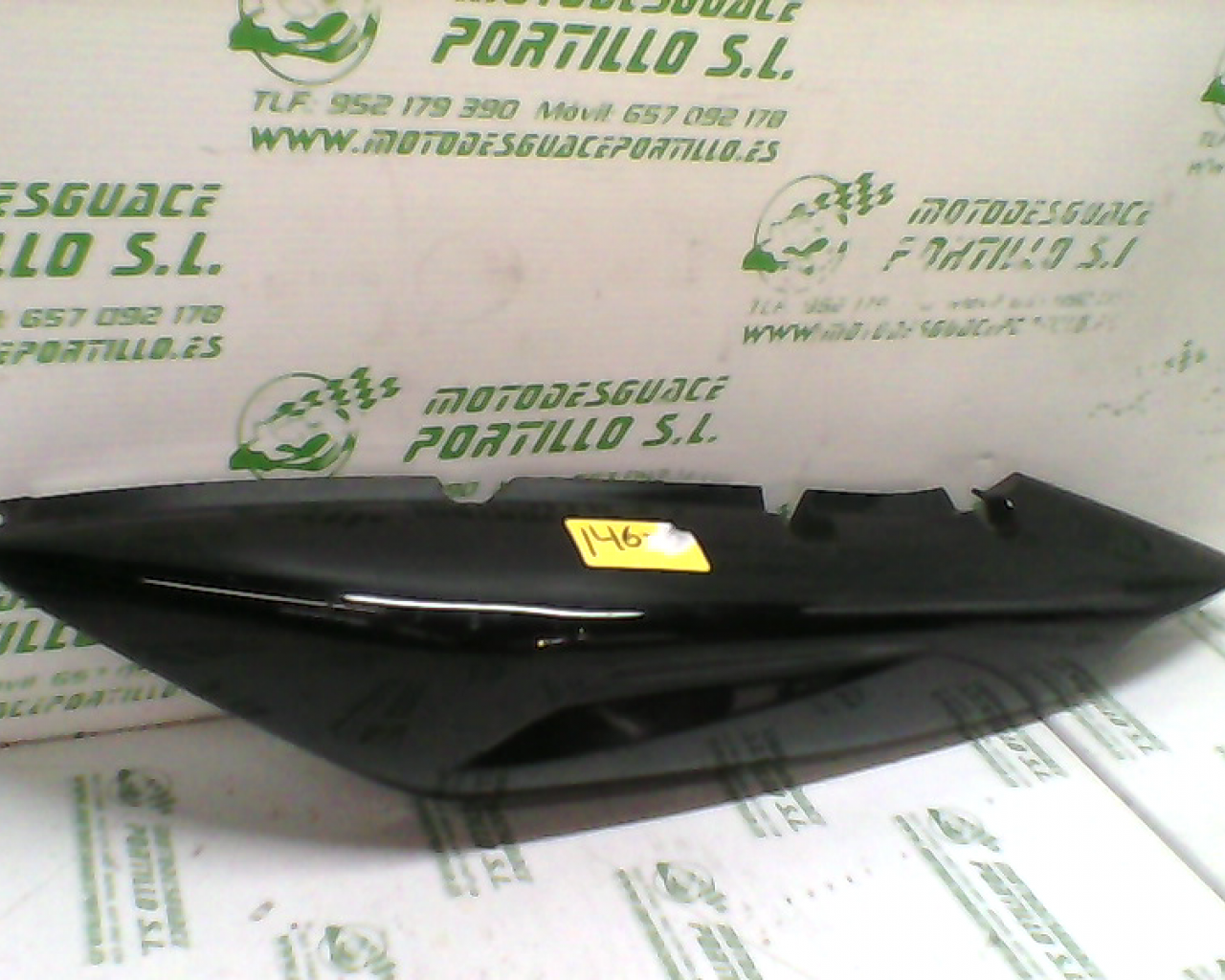 Carcasa lateral trasera izquierda Honda CBF 250 (2004-2007)