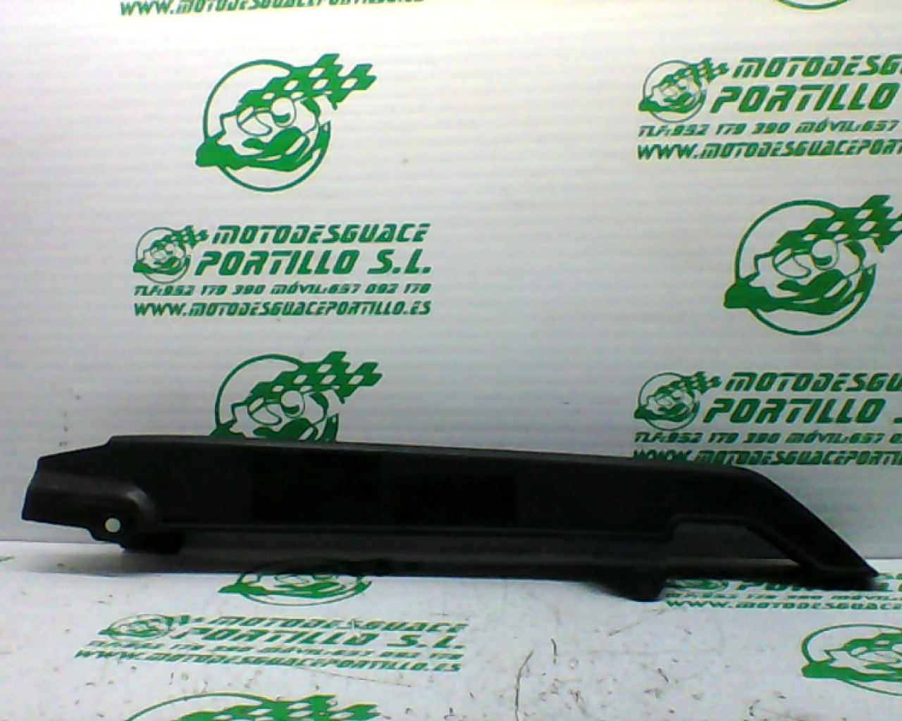 Cubre cadena Honda CBF 250 (2004-2007)