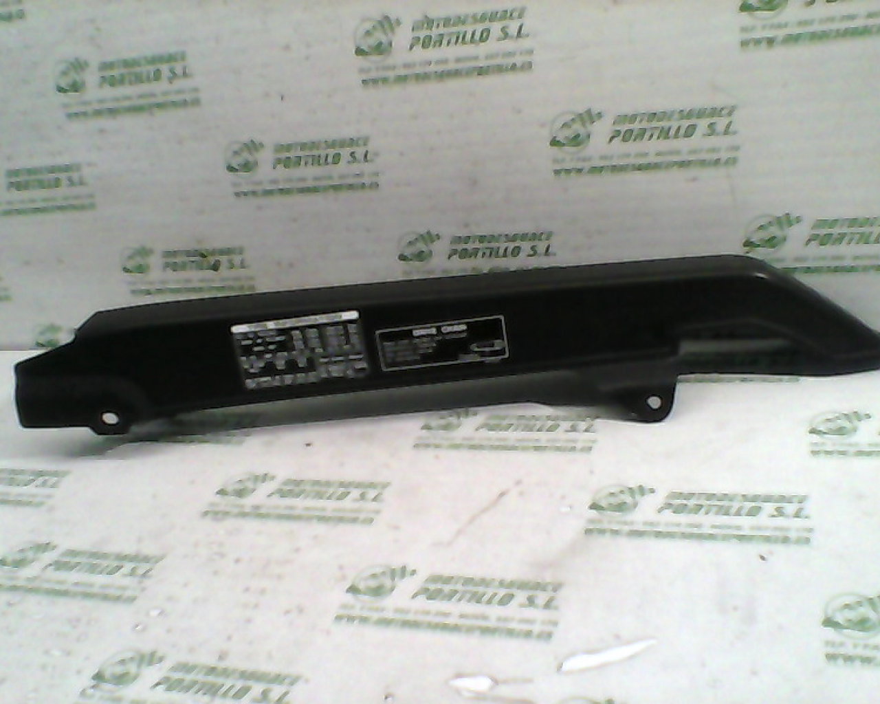 Cubre cadena Honda CBF 250 (2004-2007)