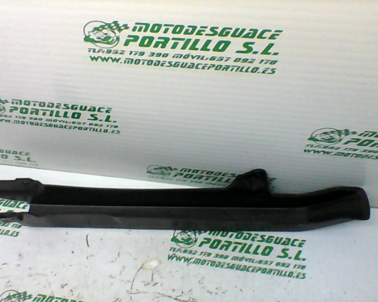 Cubre cadena Honda CBF 250 (2004-2007)