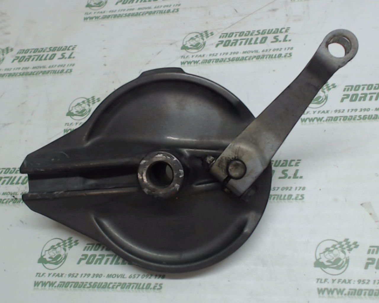 Porta-zapata rueda trasera Honda CBF 250 (2004-2007)