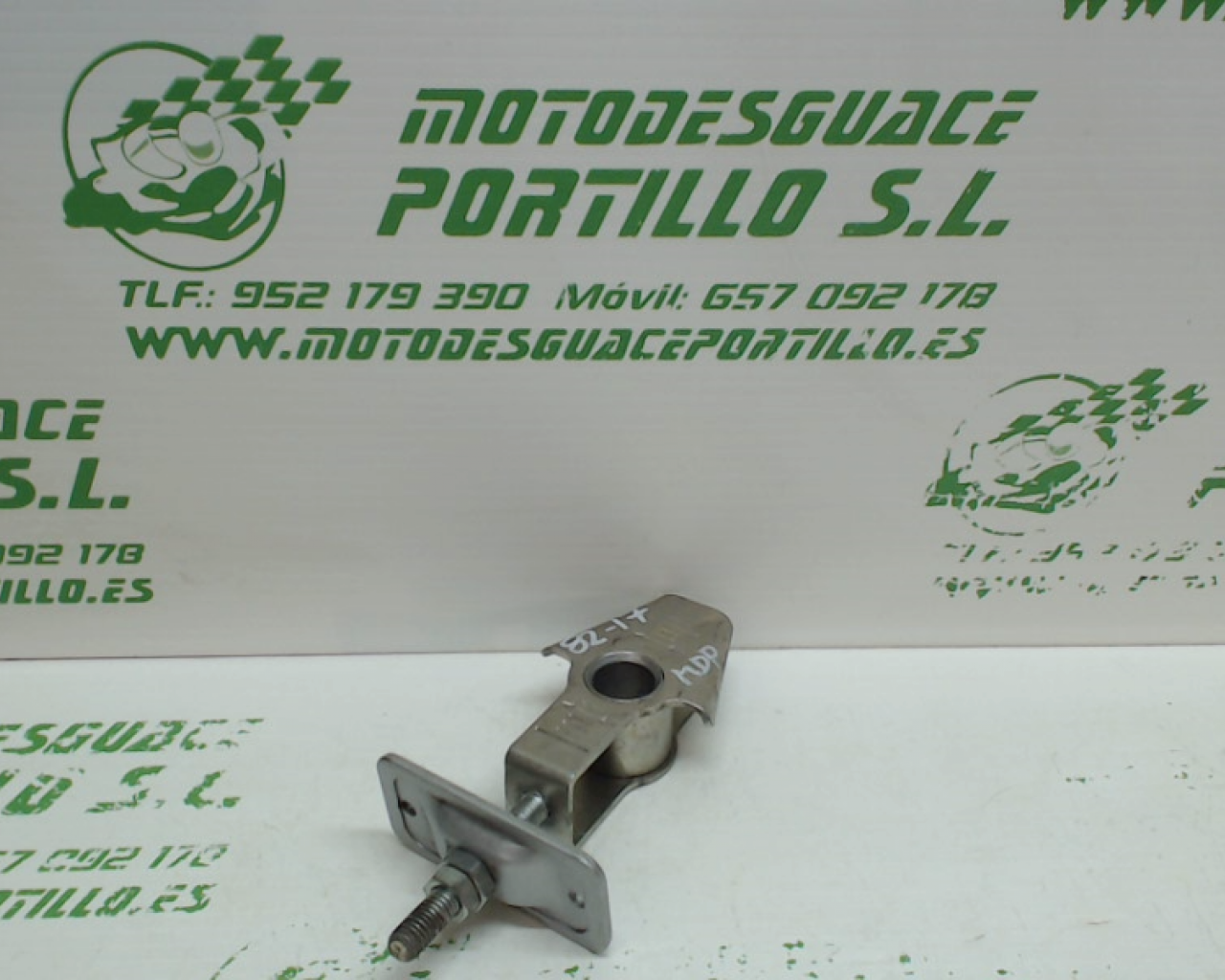 Tensores de rueda trasera Honda CBF 250 (2004-2007)