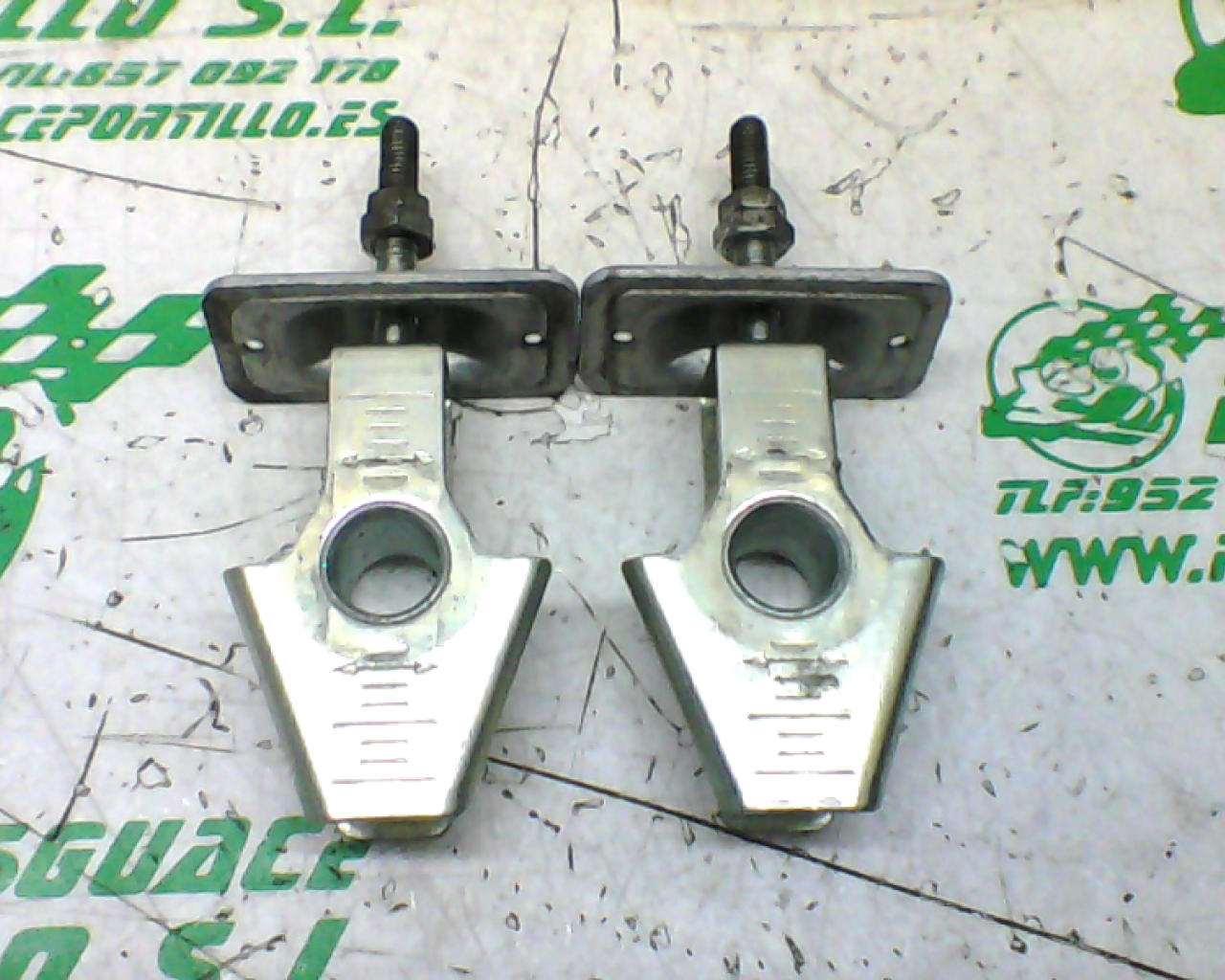 Tensores de rueda trasera Honda CBF 250 (2004-2007)