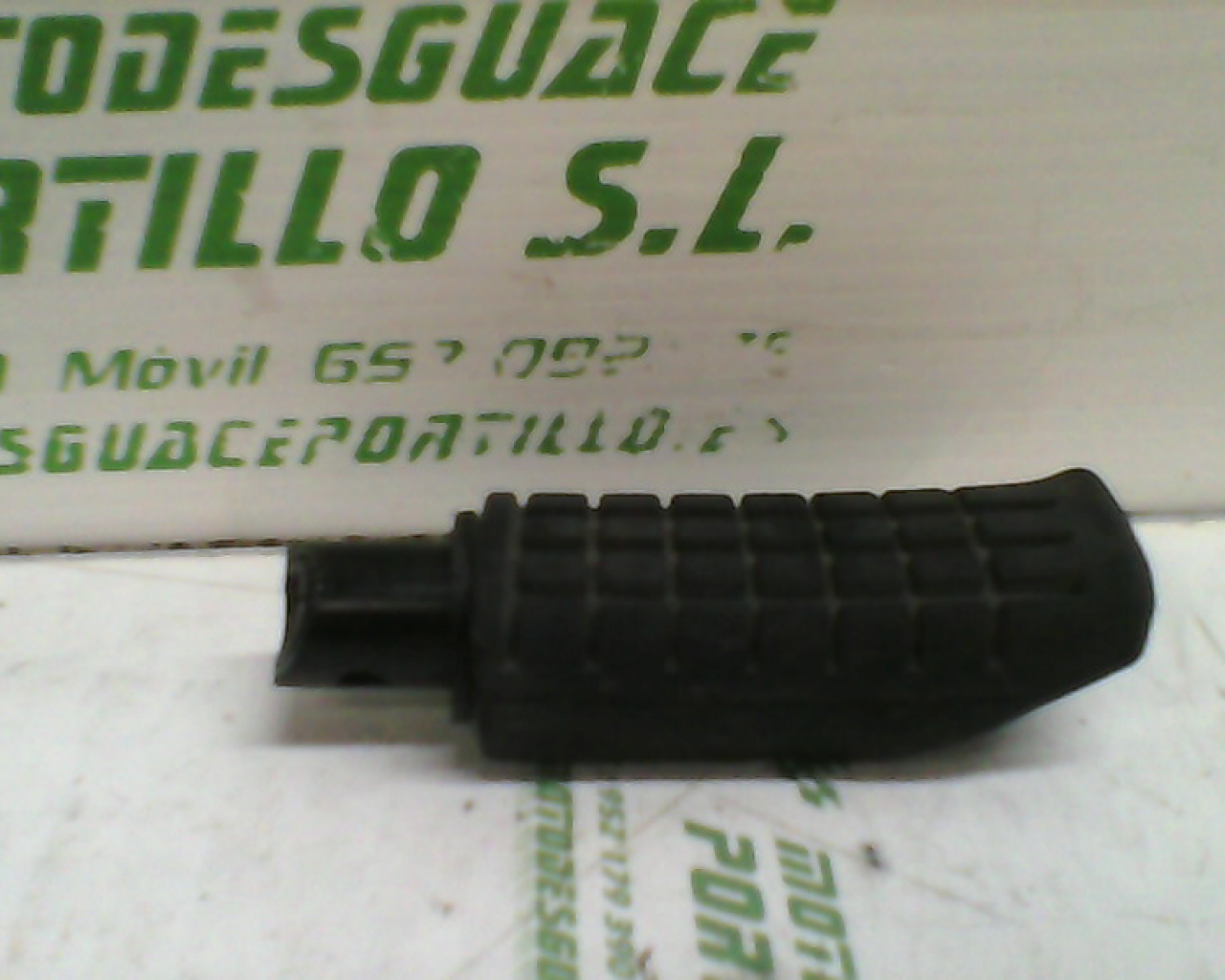 Reposapies trasero derecho Honda CBR 125 (2005-2007)