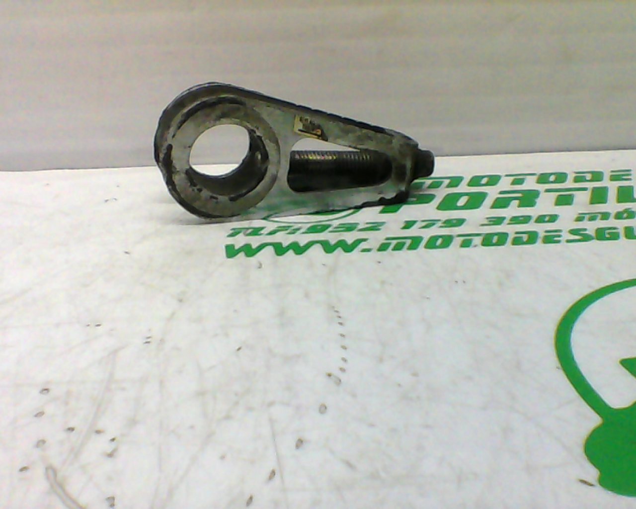 Tensores de rueda trasera Honda CBR 900 R (1998-2000)