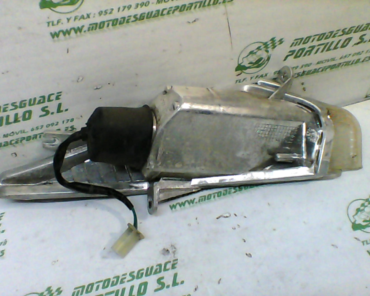 Intermitente delantero derecho Honda Dylan 125 (2003-2006)