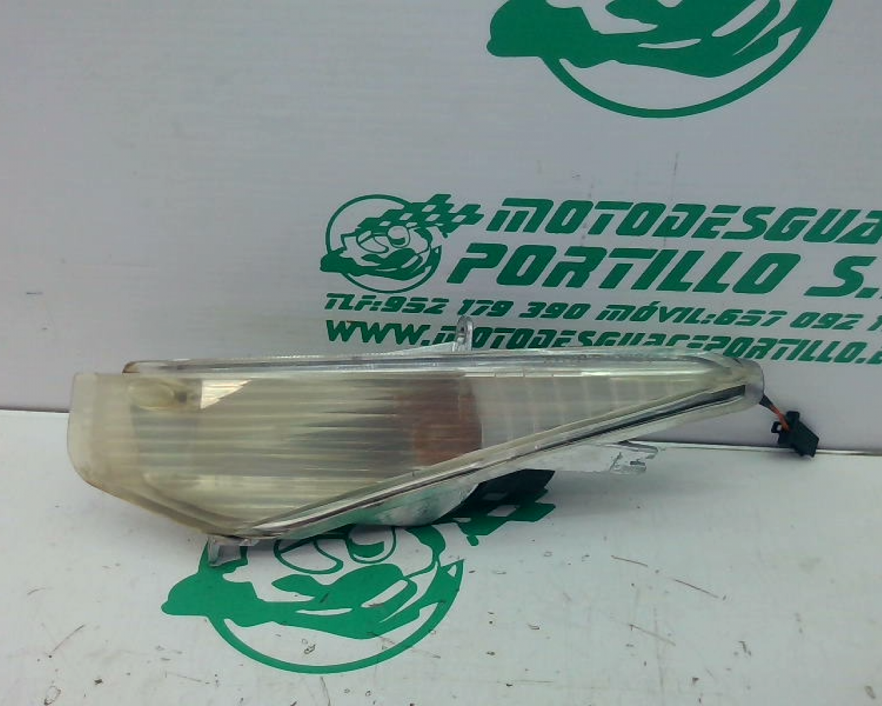 Intermitente delantero izquierdo Honda Dylan 125 (2003-2006)