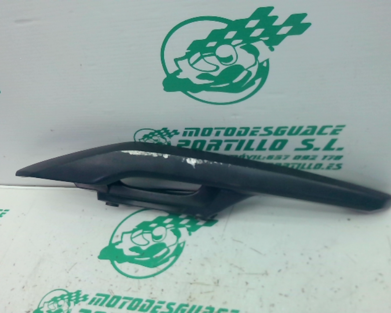 Asidero izquierdo  Honda FORZA 125 (2019-2019)