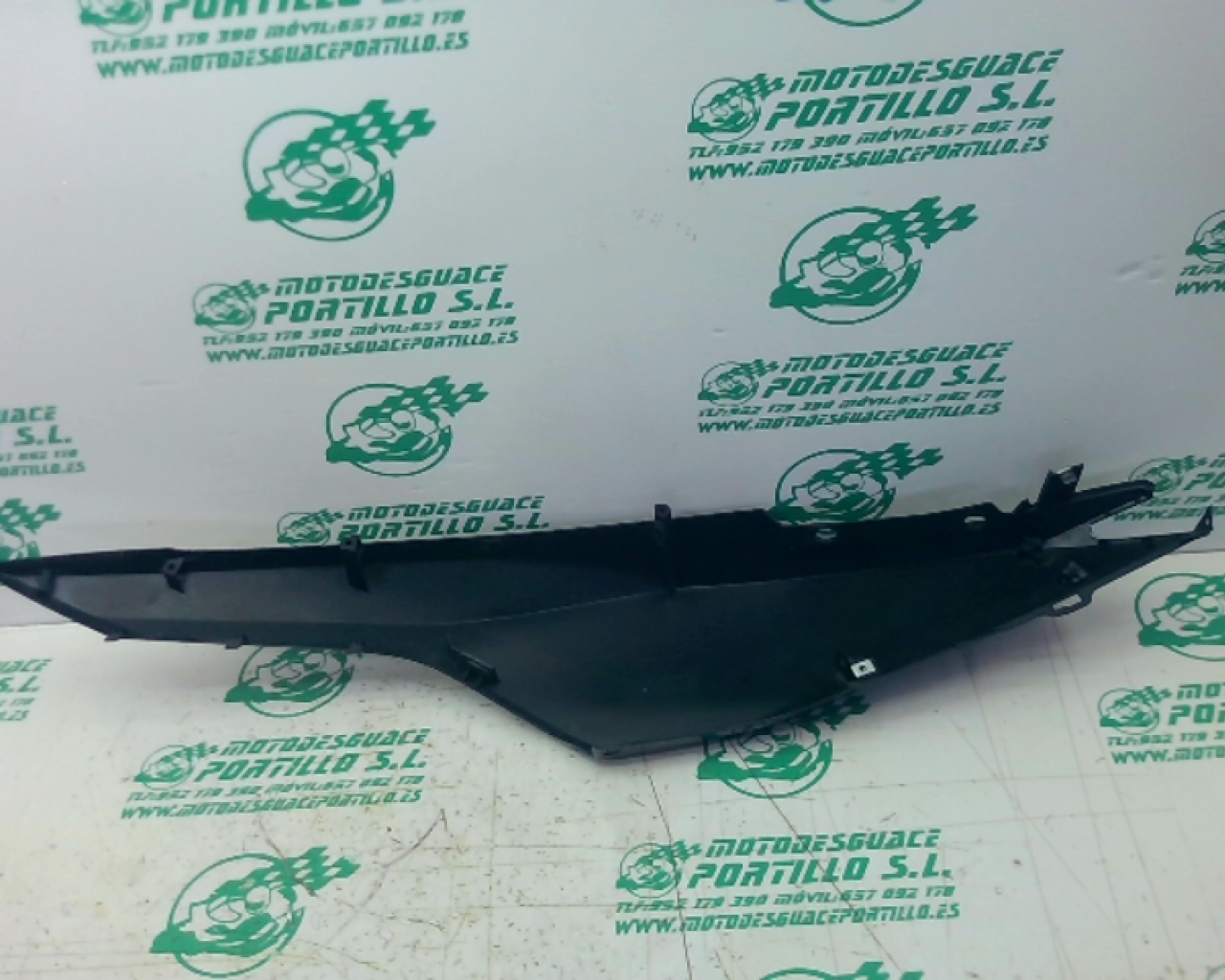 Carcasa lateral trasera derecha Honda FORZA 125 (2019-2019)