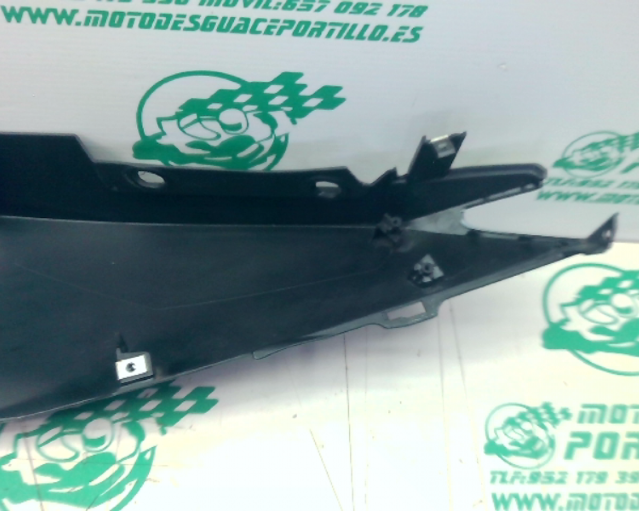 Carcasa lateral trasera derecha Honda FORZA 125 (2019-2019)