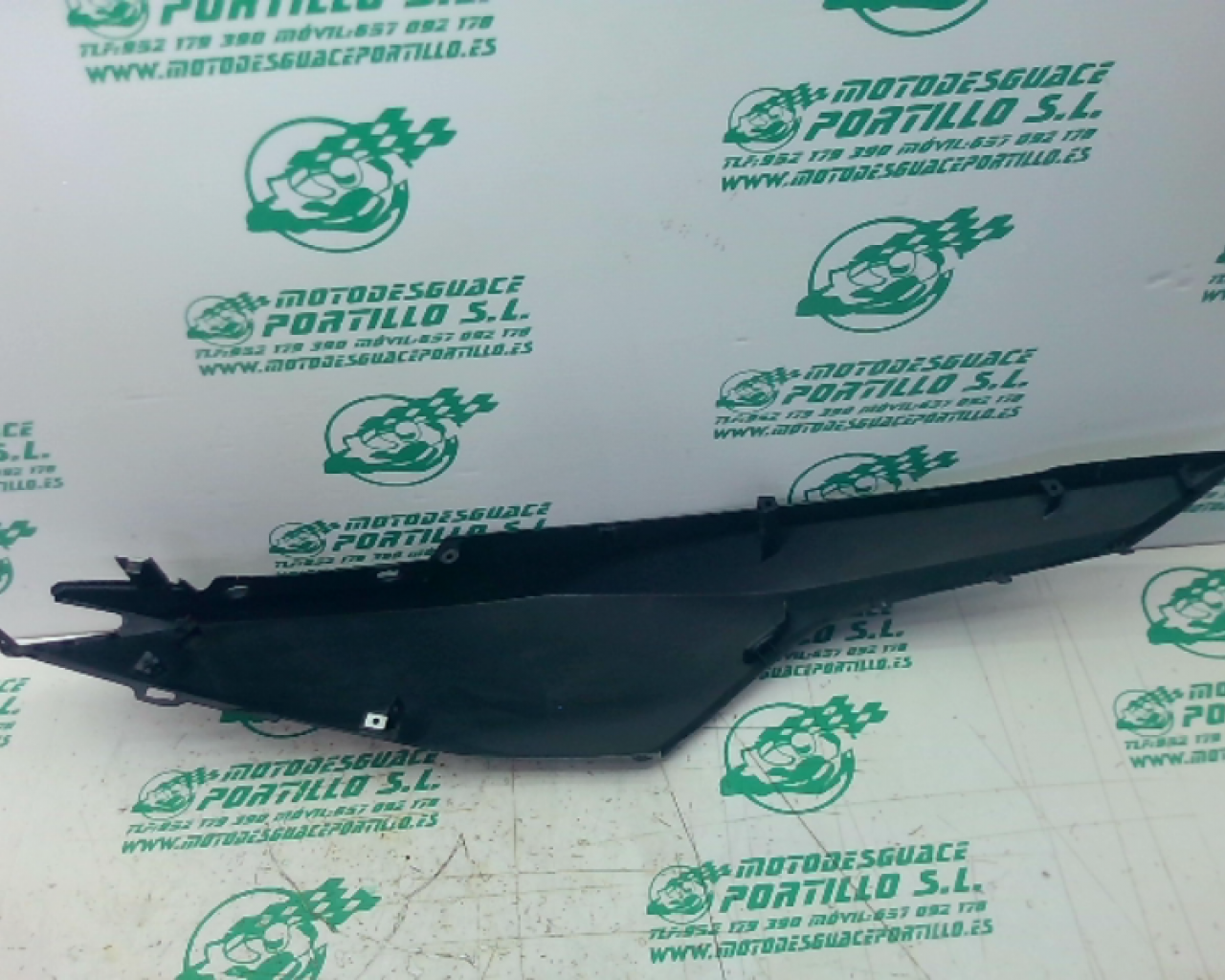 Carcasa lateral trasera izquierda Honda FORZA 125 (2019-2019)