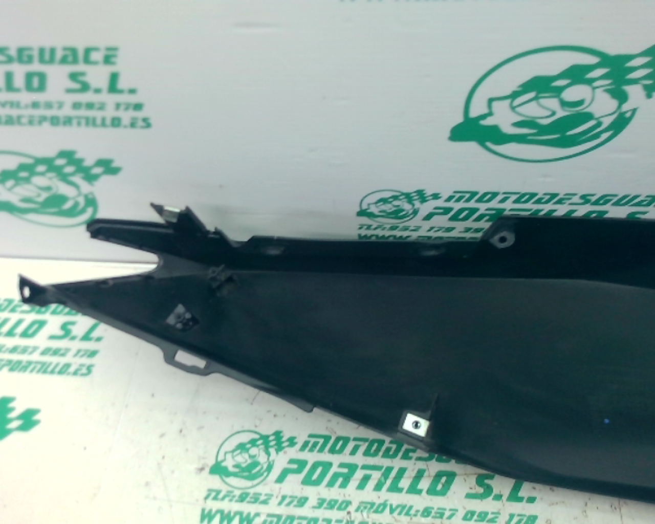 Carcasa lateral trasera izquierda Honda FORZA 125 (2019-2019)