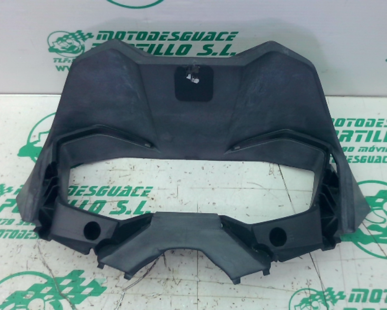 Embellecedor cuentakil&oacute;metros  Honda FORZA 125 (2019-2019)