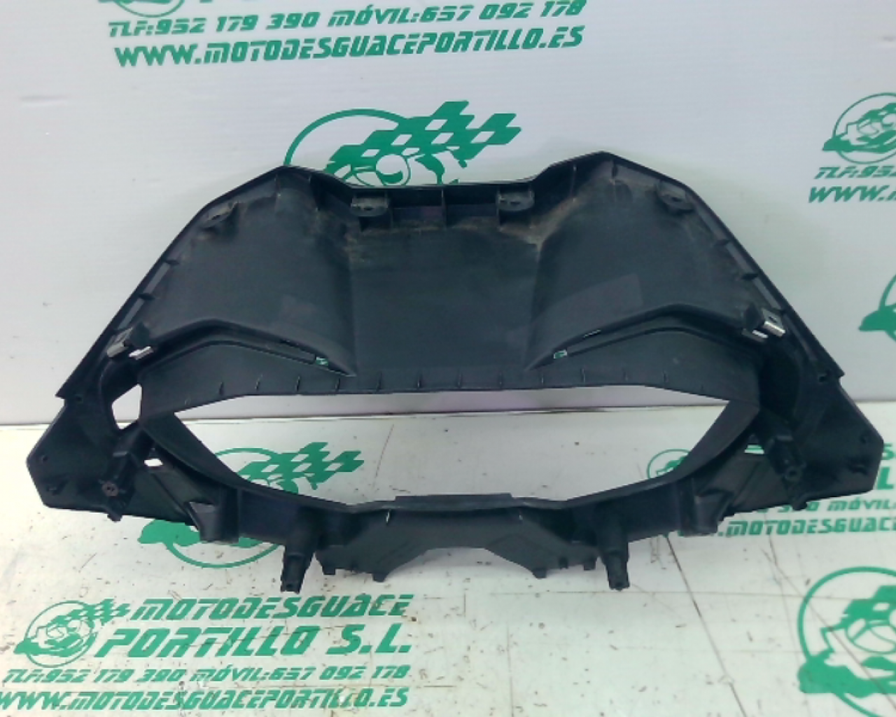 Embellecedor cuentakil&oacute;metros  Honda FORZA 125 (2019-2019)