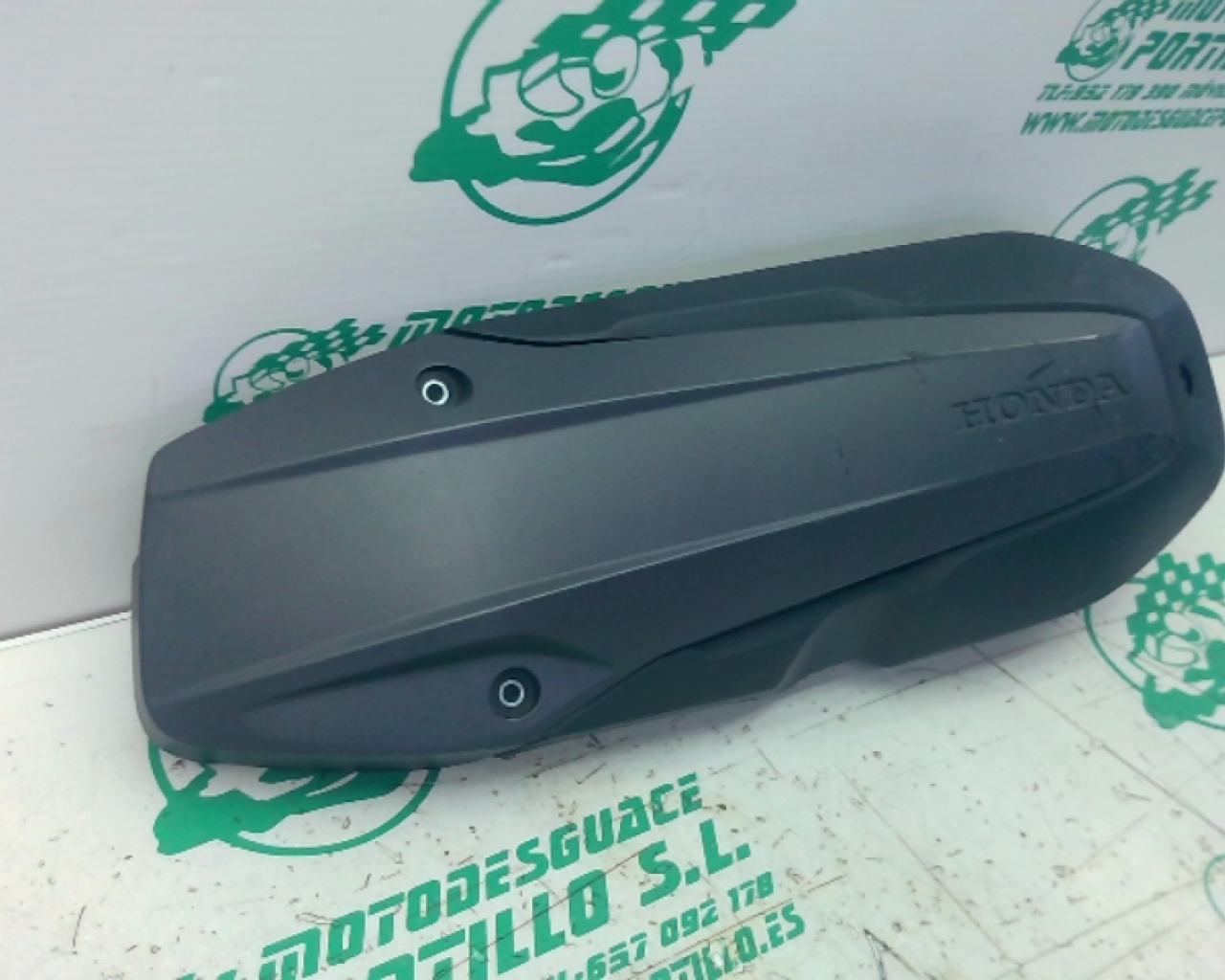 Embellecedor de tapa c&aacute;rter Honda FORZA 125 (2019-2019)