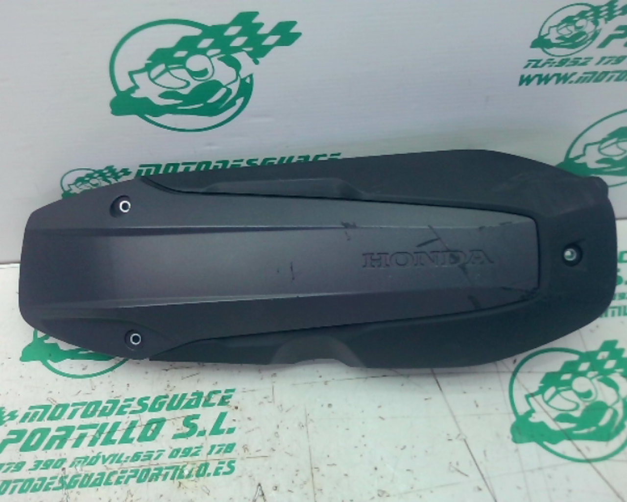 Embellecedor de tapa c&aacute;rter Honda FORZA 125 (2019-2019)