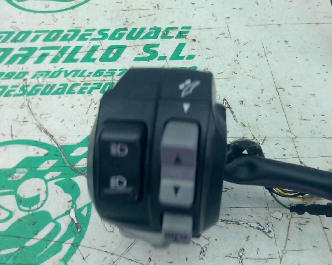 Pi&ntilde;a izquierda Honda FORZA 125 (2019-2019)