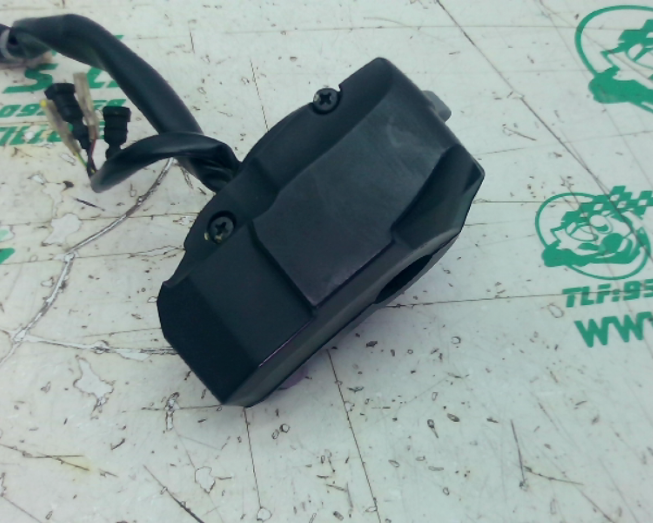 Pi&ntilde;a izquierda Honda FORZA 125 (2019-2019)