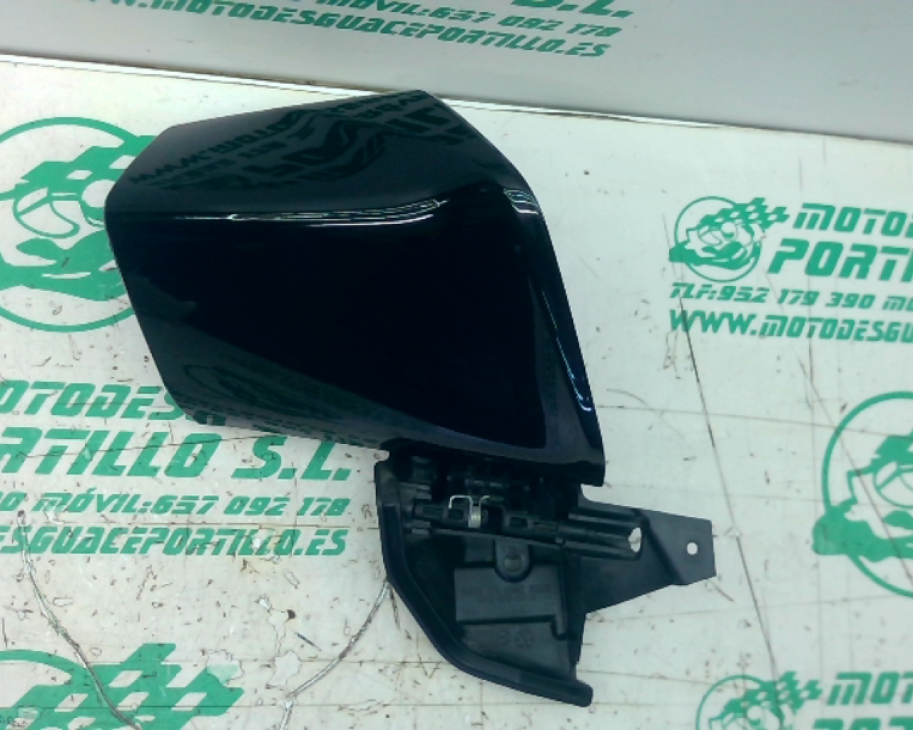 Puerta guantera izquierda Honda FORZA 125 (2019-2019)