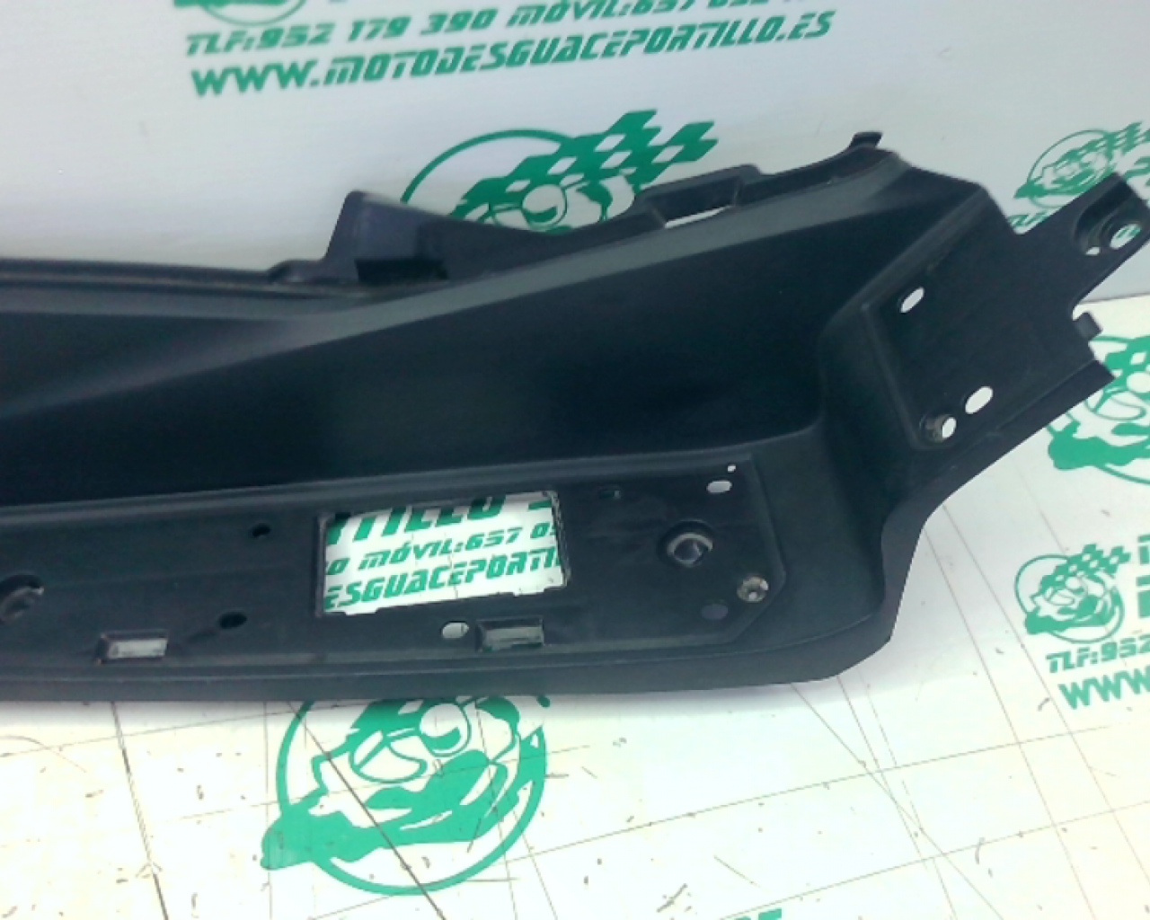 Suelo derecho Honda FORZA 125 (2019-2019)