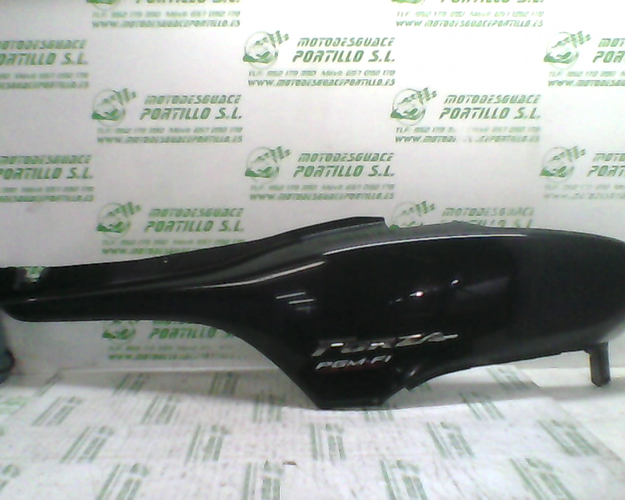 Carcasa lateral trasera izquierda Honda Forza 250 (2007-2008)