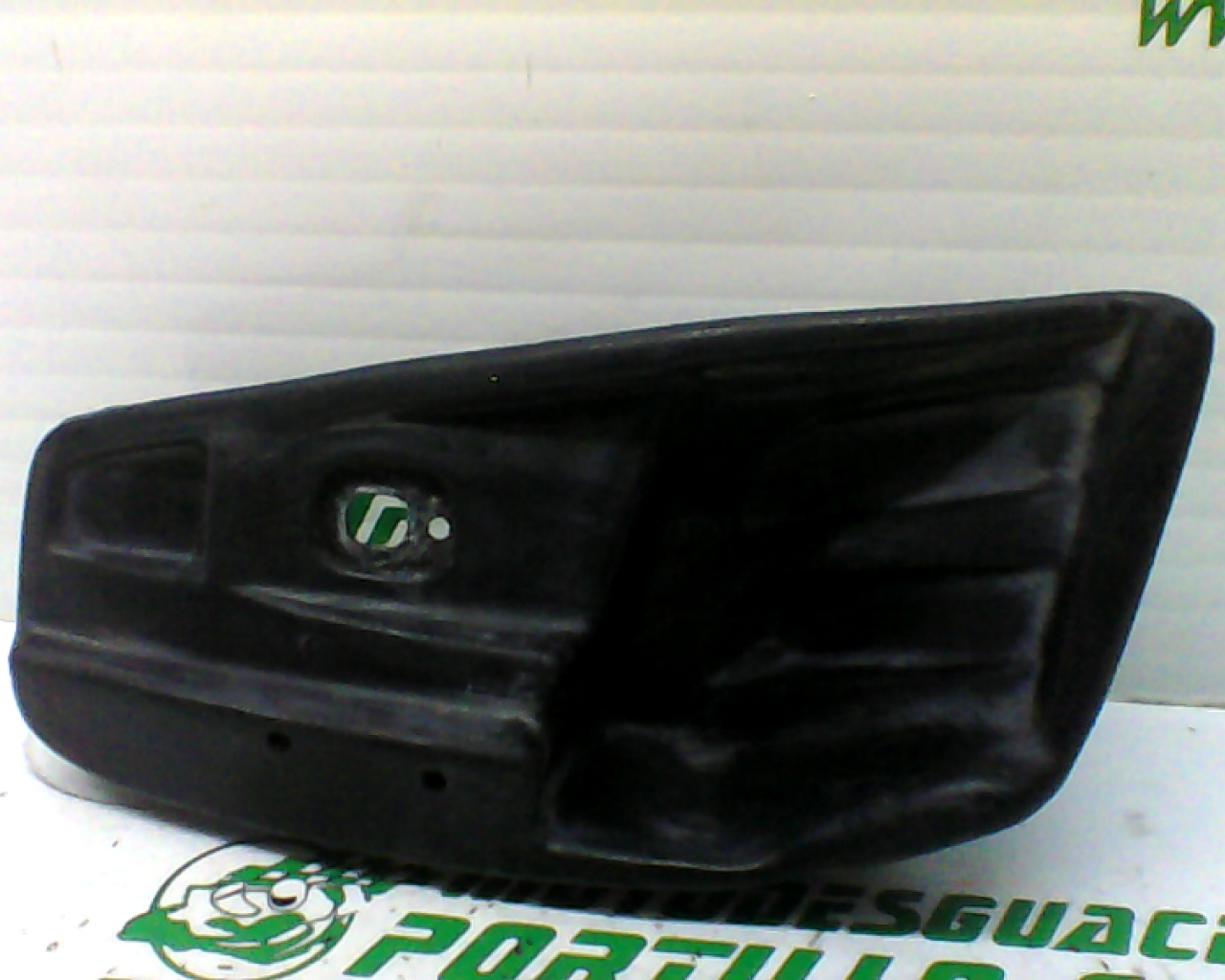 Reposapies trasero izquierdo Honda LEAD 100 (2006-2007)