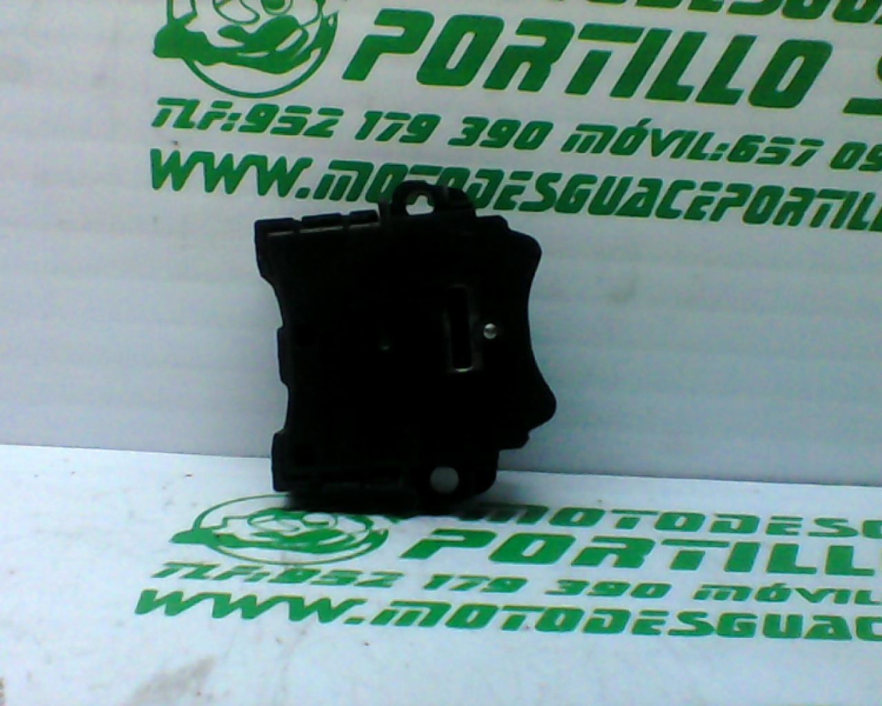 Boton de apertura de asiento Honda Pcx 125 (2010-2012)