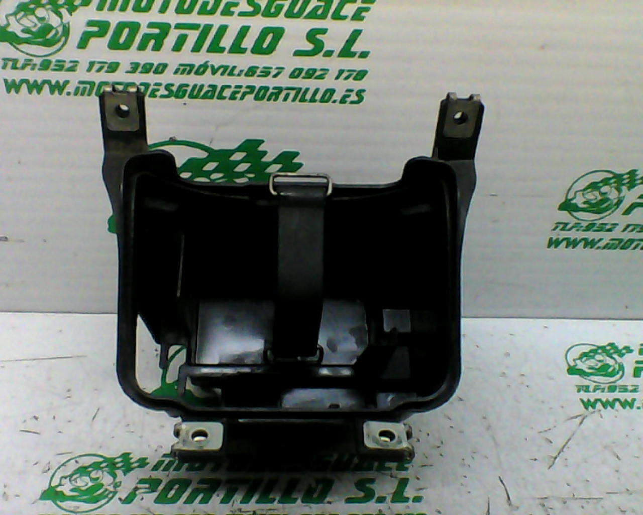 Caja batería Honda Pcx 125 (2010-2012)