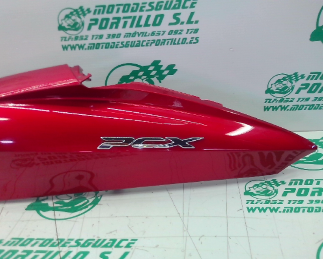 Carcasa lateral trasera izquierda Honda Pcx 125 (2010-2012)