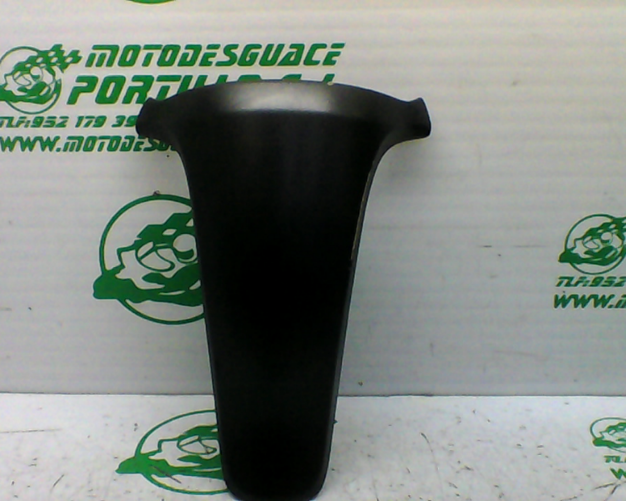 Embellecedor de contraescudo Honda Pcx 125 (2010-2012)