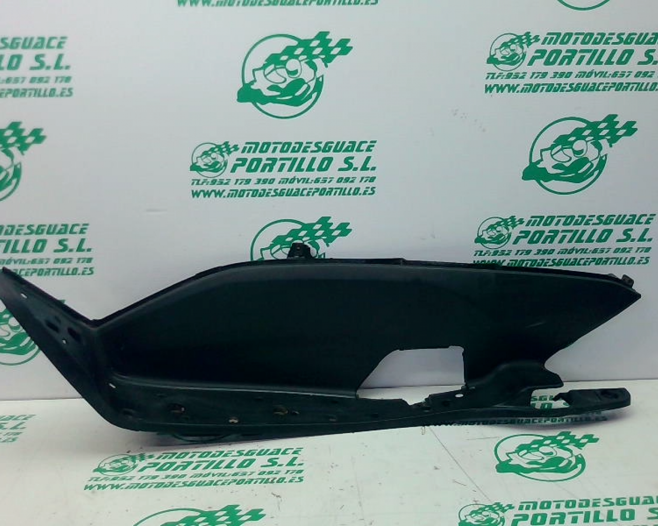 Suelo izquierdo Honda Pcx 125 (2010-2012)