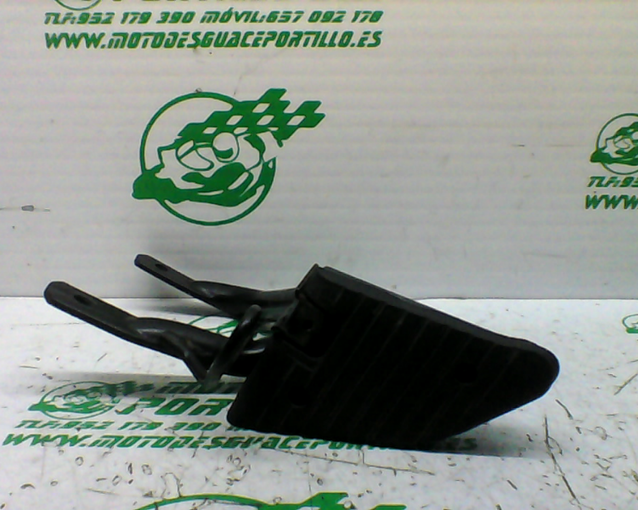 Estribera trasera izquierda con reposapies  Honda SH 125 00-04 (2000-2003)