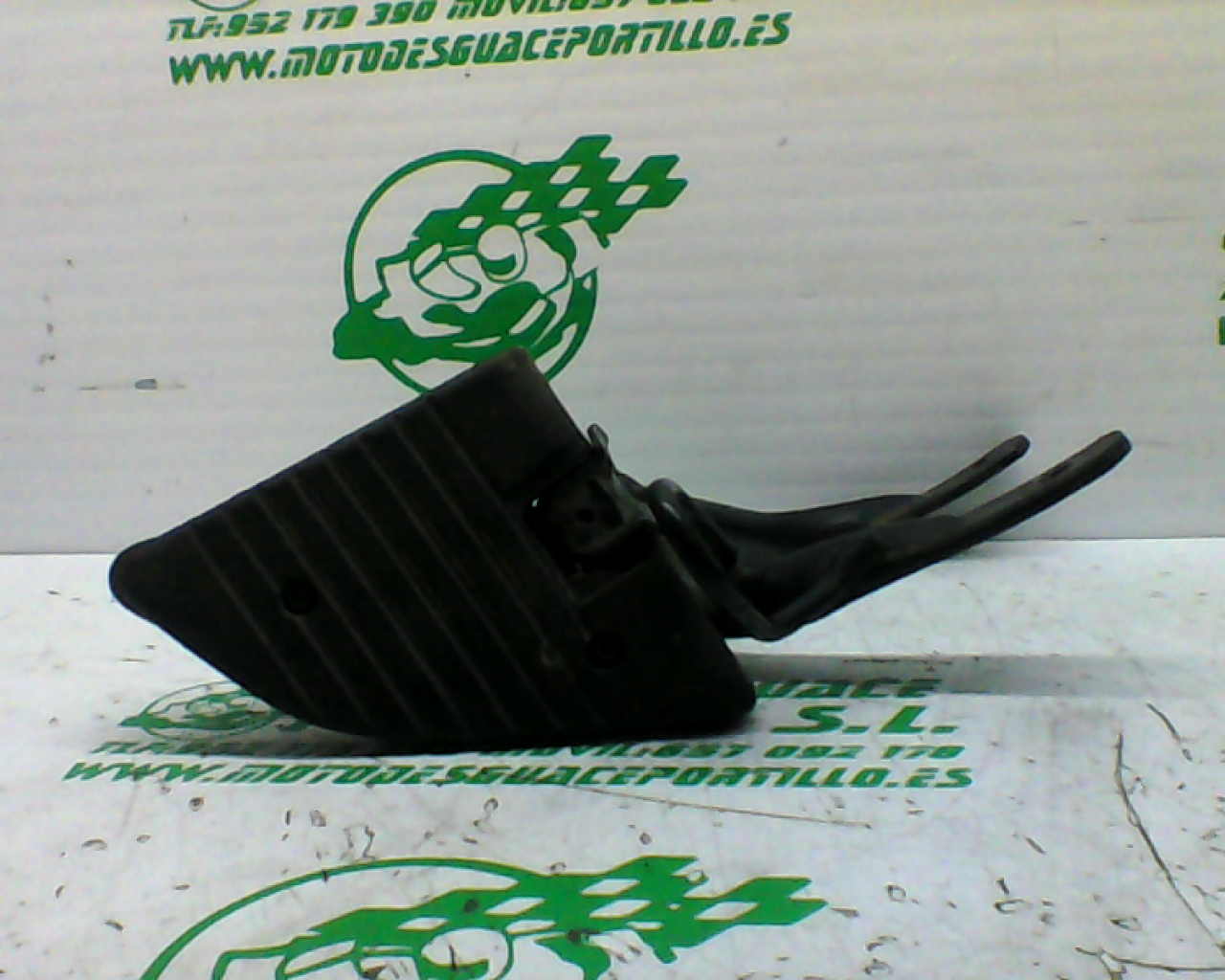 Estribera trasera derecha con reposapies Honda SH   125 (2004-2007)